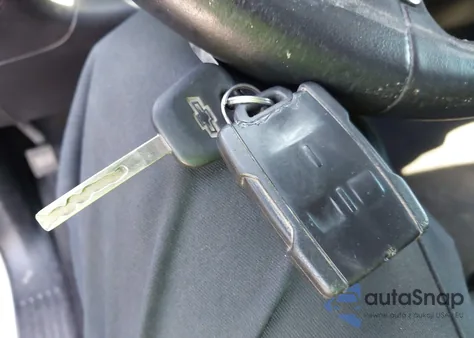 2018 Chevrolet Silverado 1500 1Lt from USA, damaged, VIN 1GCRCREH2JZ334755